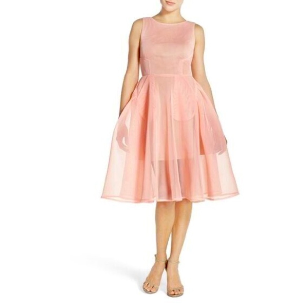Elliatt confrontation illusion peach mesh dress with pockets M $279